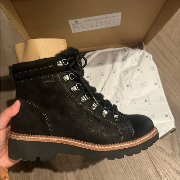 NEW BIONICA Darya Bootie Faux Fur Waterproof Snow Boot Shoes Size 8.5